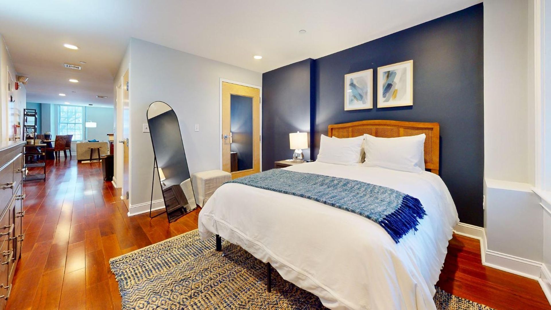 Spacious 1b In Faneuil Hallquincy Market