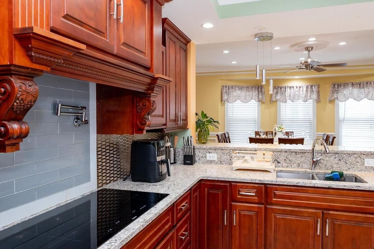 Spacious 5br Single House Near Bostonfree Parking 47 Apartment *