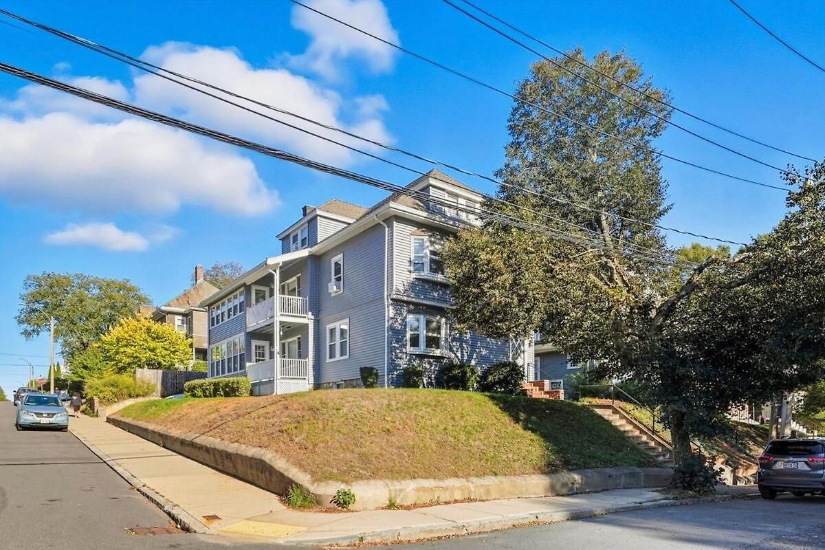 Charming 3br Garage Ev, Pool Table Boston