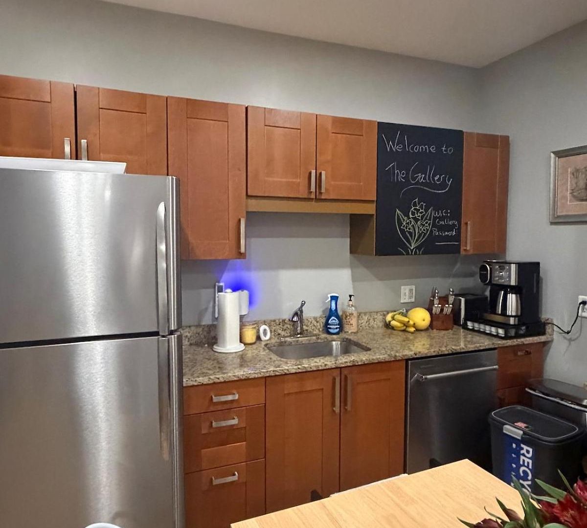The Gallery - South End Designer Apartment