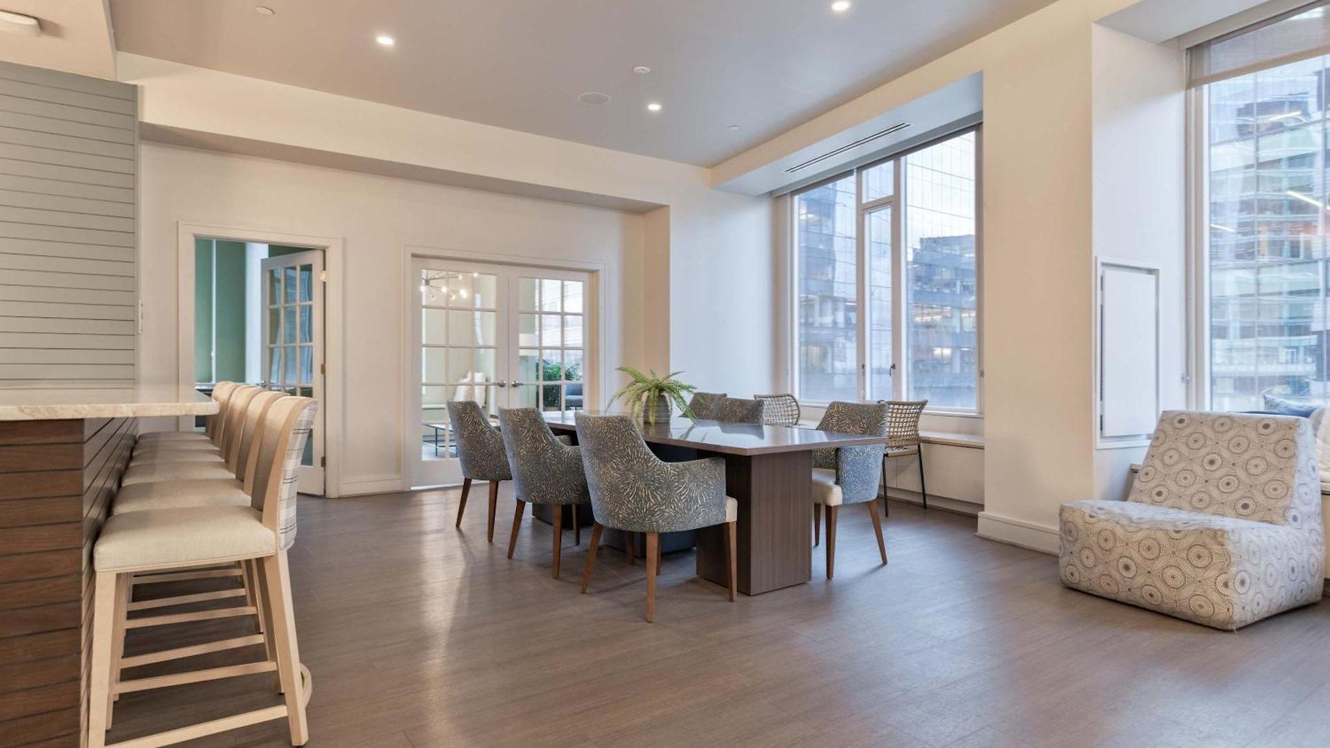Apartment Waterfront Luxury Living & Walk To Dining