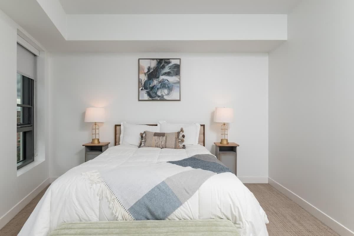 Cozy 2br Near Harvard With Gym Golf & Work Space Apartment *