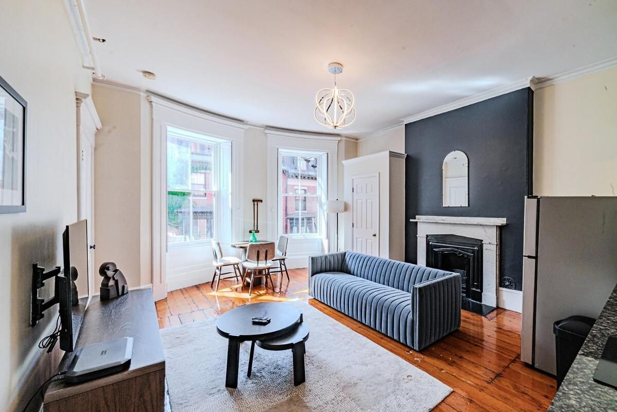 Beacon Luxury Apartment Boston