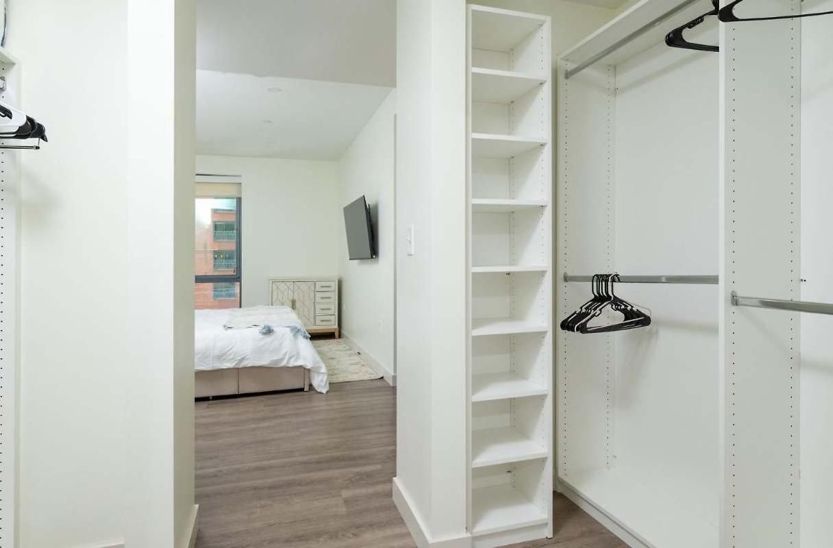 2br Den Fenway Walk To Bu Longwood Red Sox Apartment