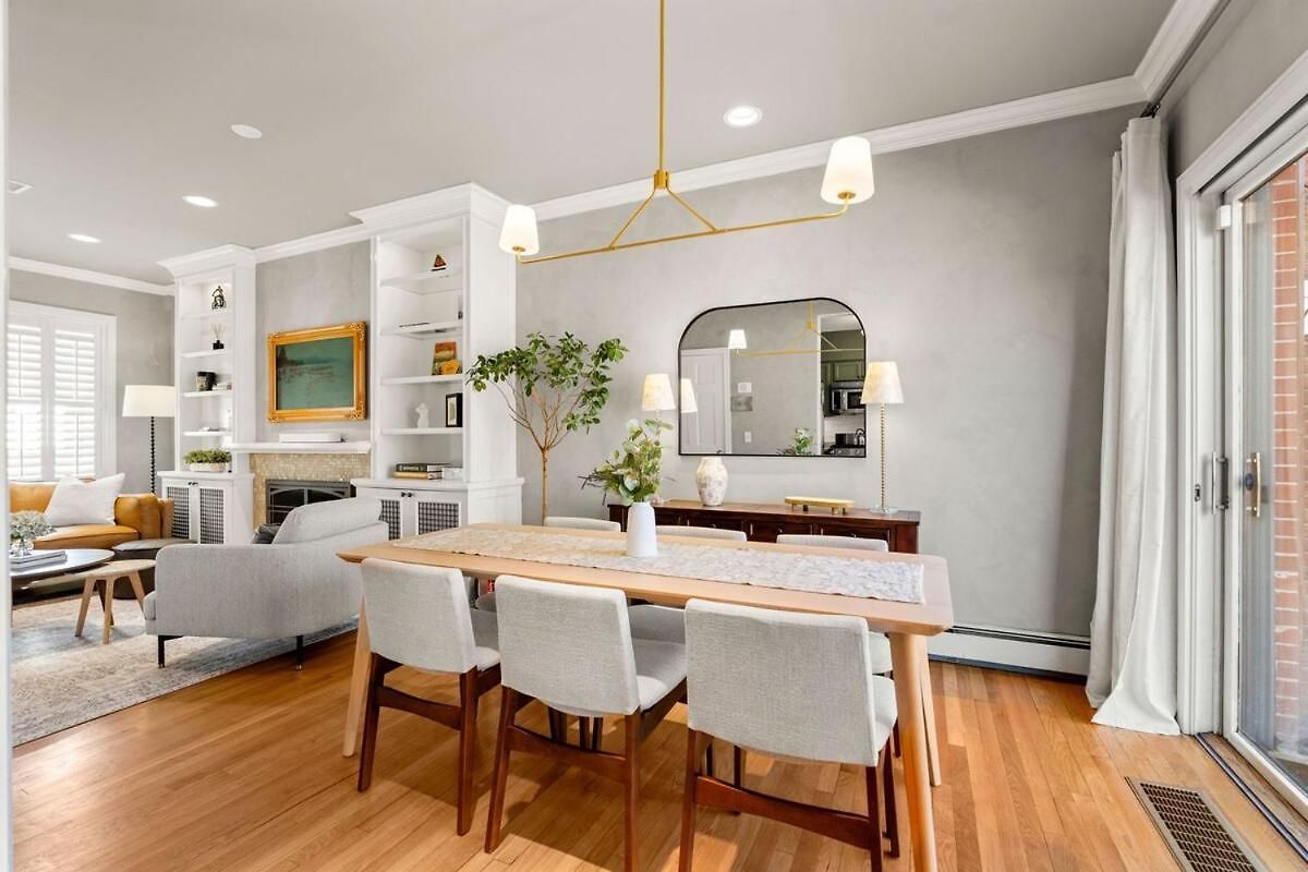 South End Historic Rowhouse - World Cup Apartment