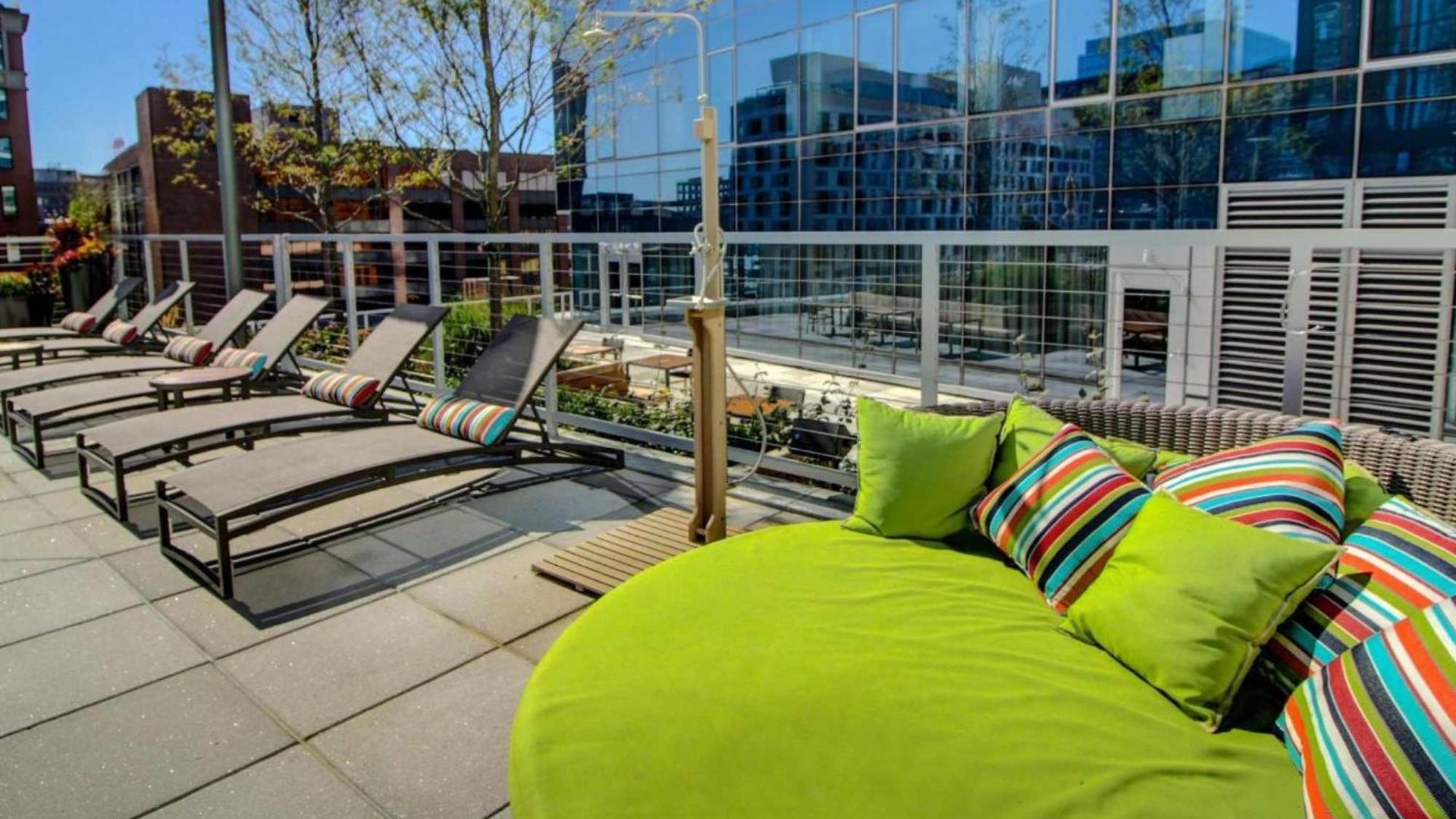 Lux With Pool Apartment Boston