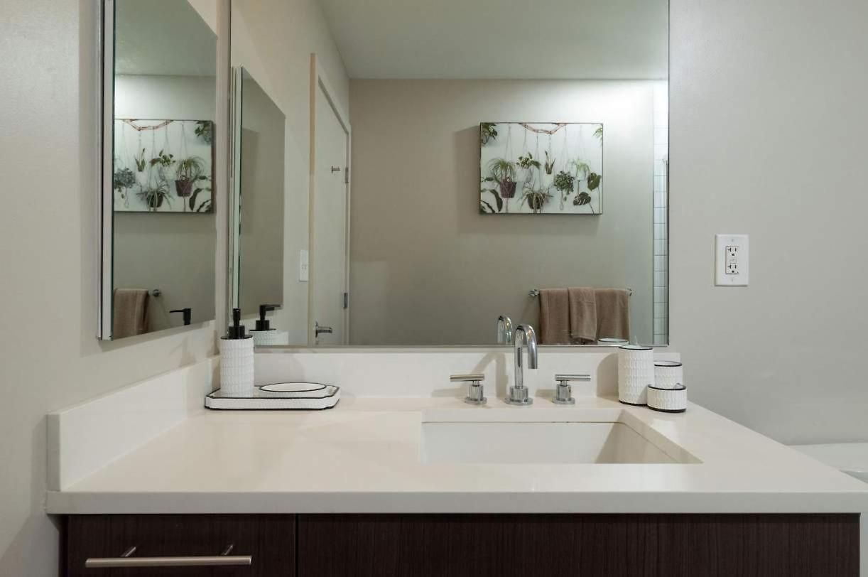 2br Den Fenway Walk To Bu Longwood Red Sox Apartment