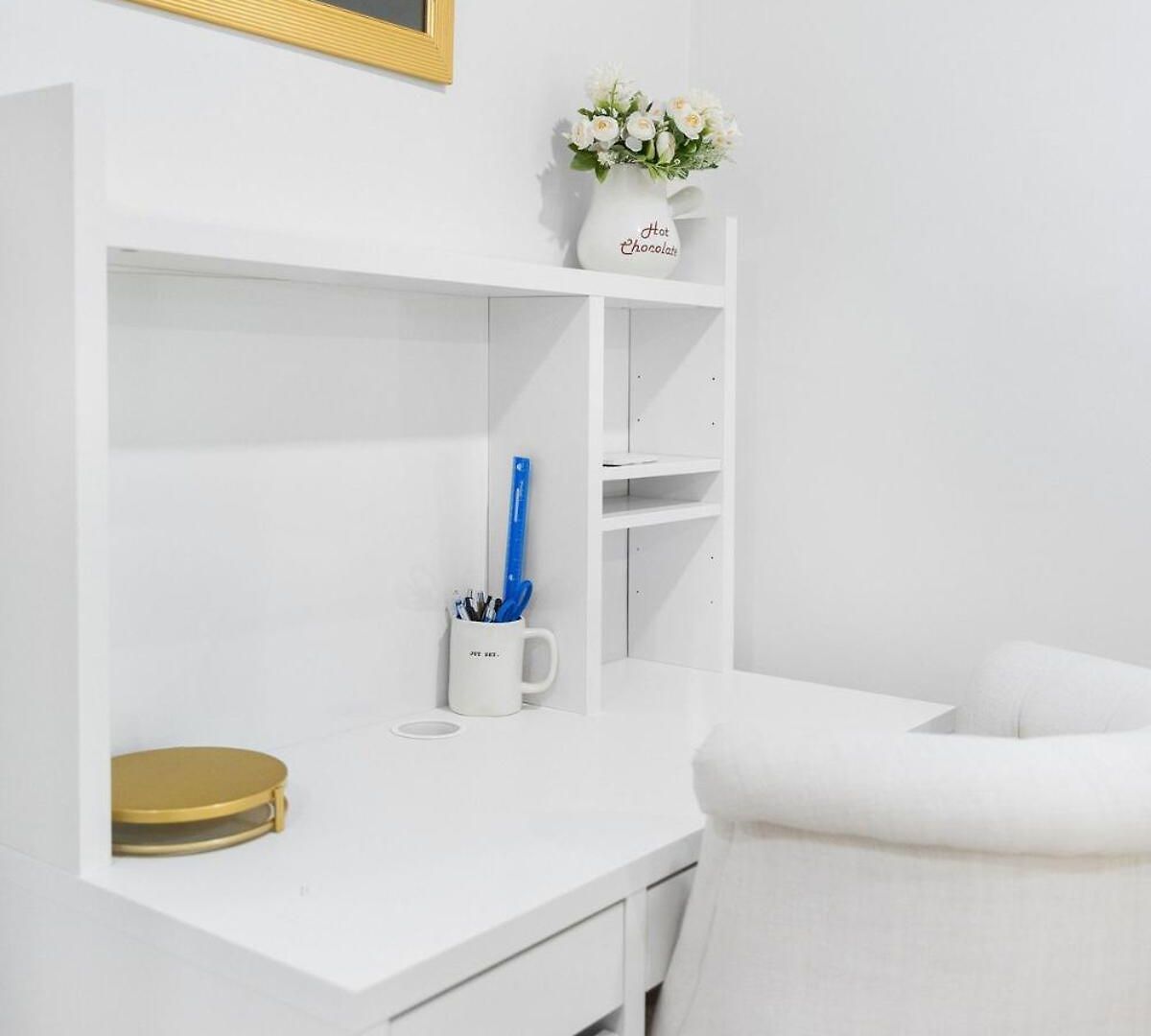 Apartment Private Own Entry Parking 7 Min To Train Boston