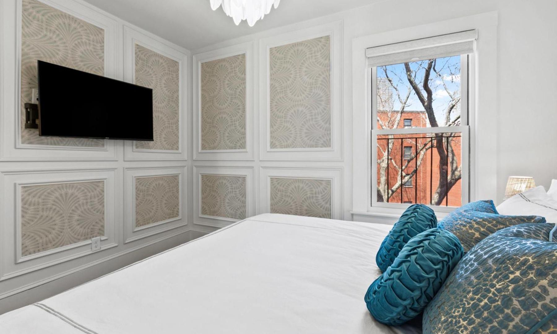 South End Furnished 2 Bedroom Walk To Copley, Prudential, Commons, Mgh, Public Gardens, Public Library Apartment