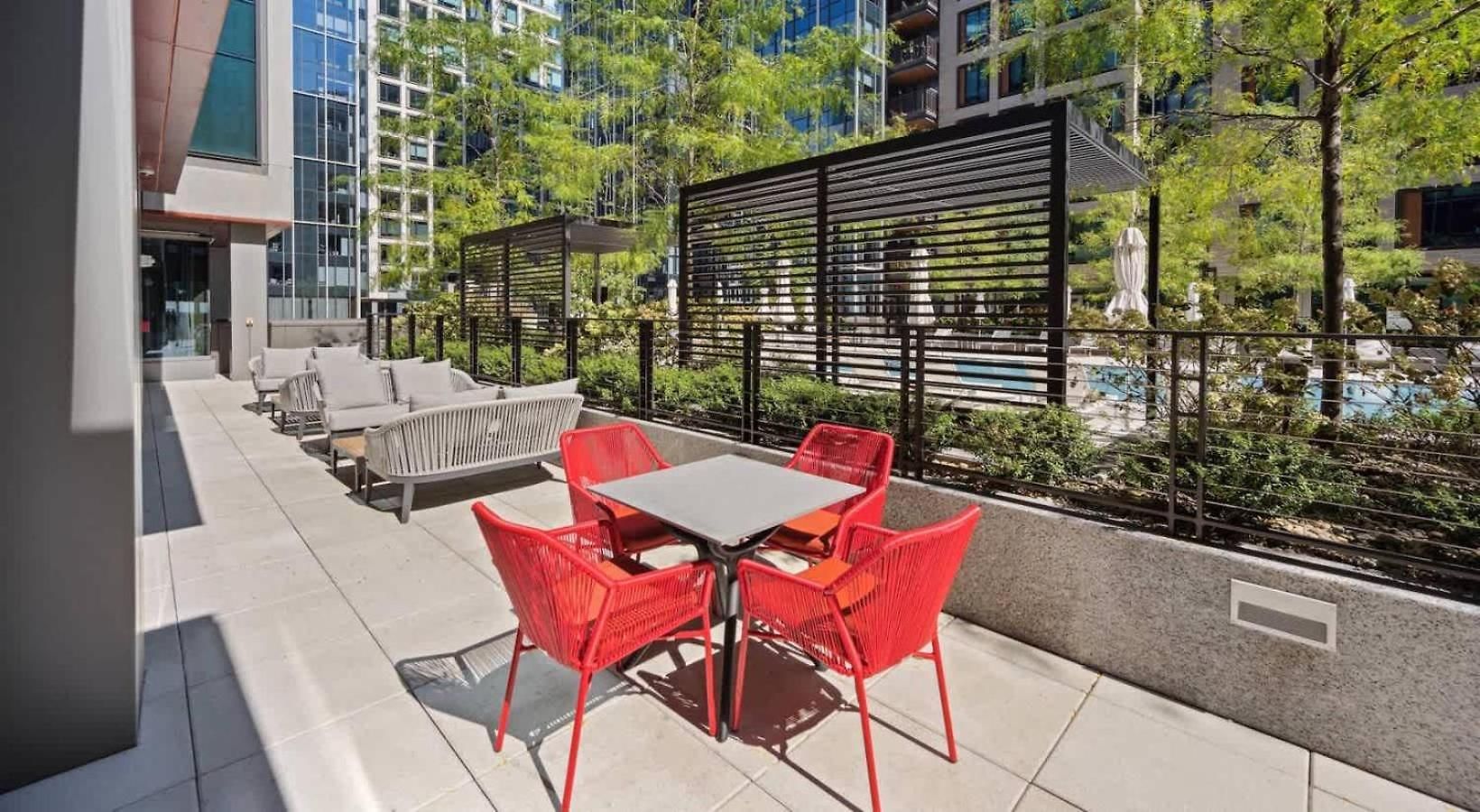 Modern In Seaport With Gym *