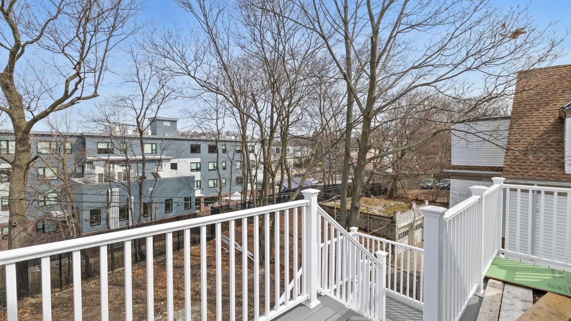 Apartment Bright And Spacious 3br Apt, Gated 2 Car Parking Boston