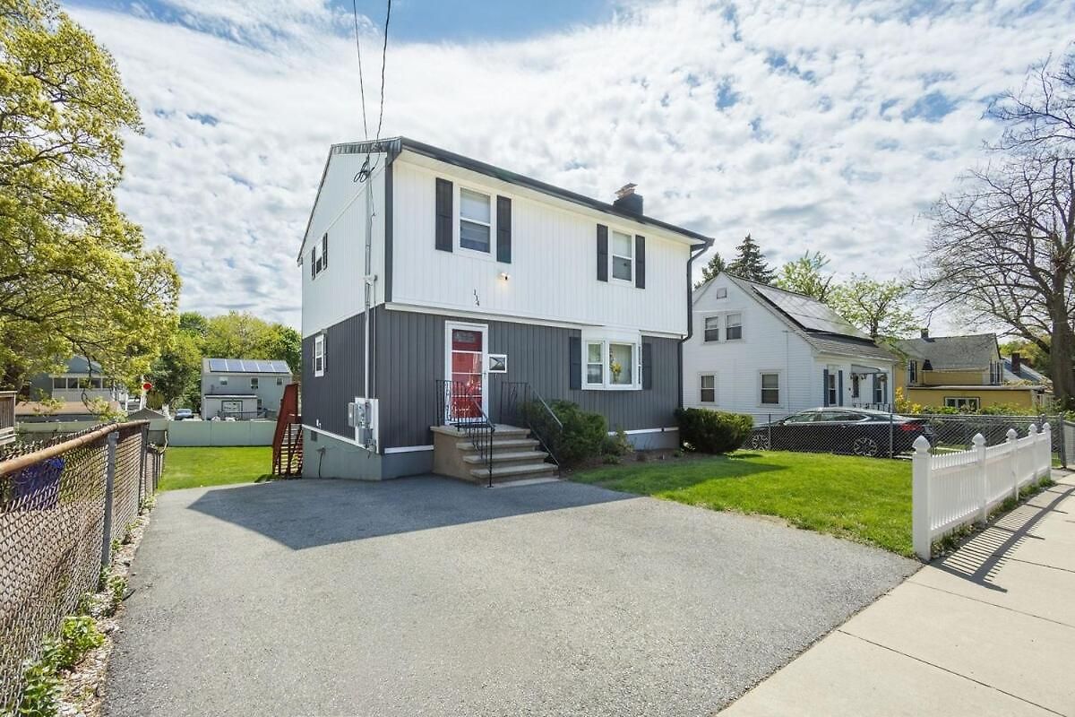 Apartment Private Own Entry Parking 7 Min To Train Boston