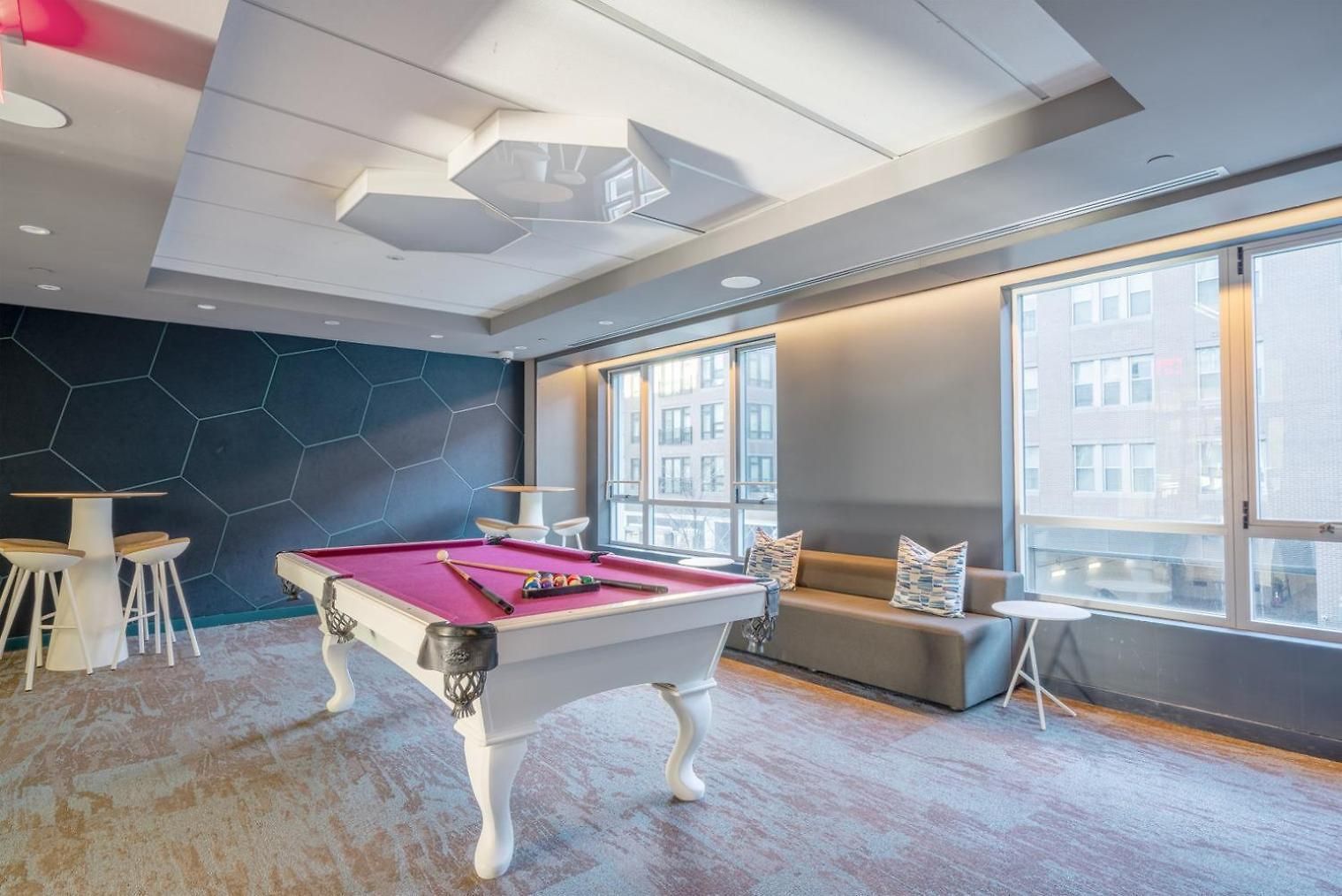 Apartment Blueground Assembly Square Pool Nr Mystic River Bos-1223 *