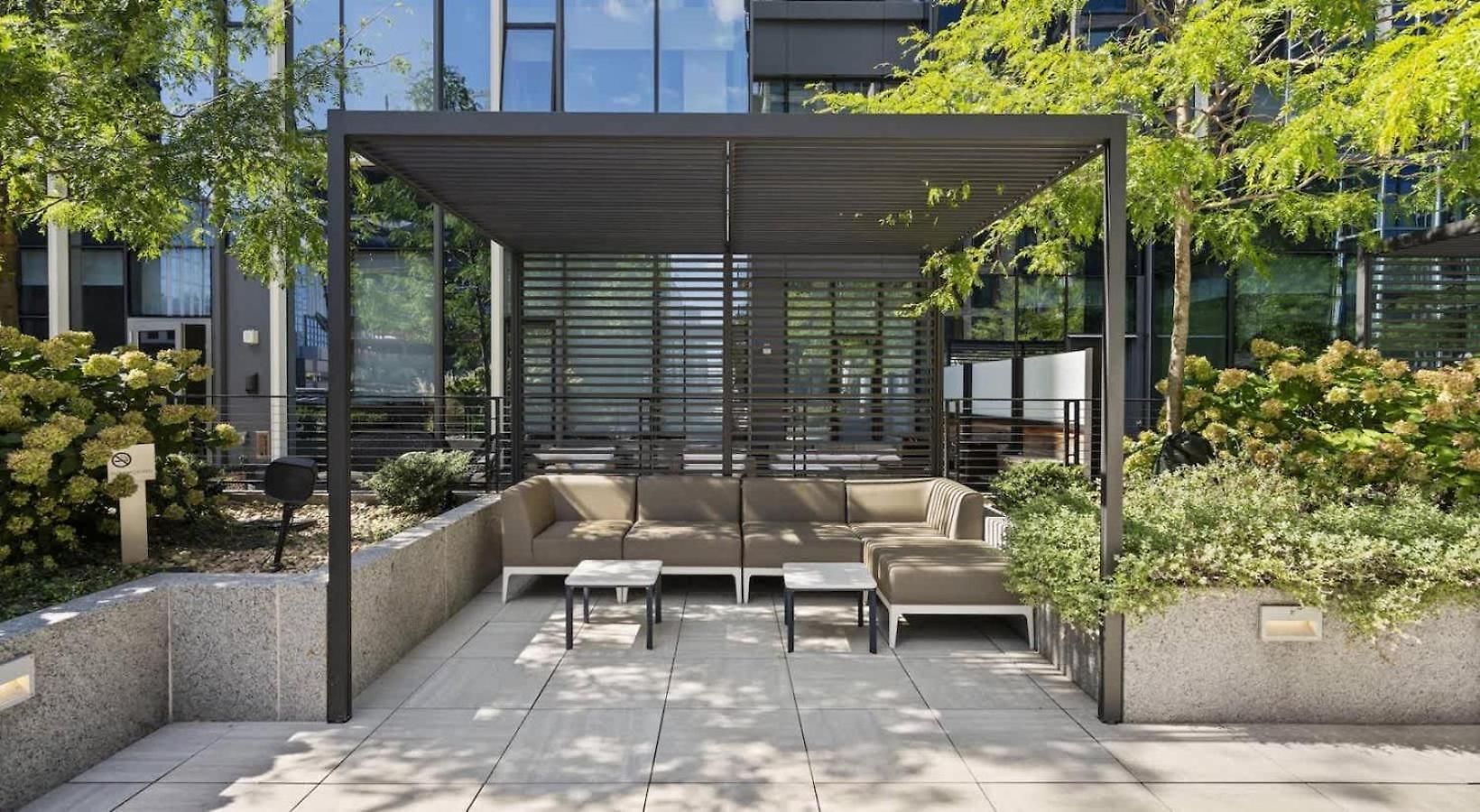 Modern In Seaport With Gym Apartment