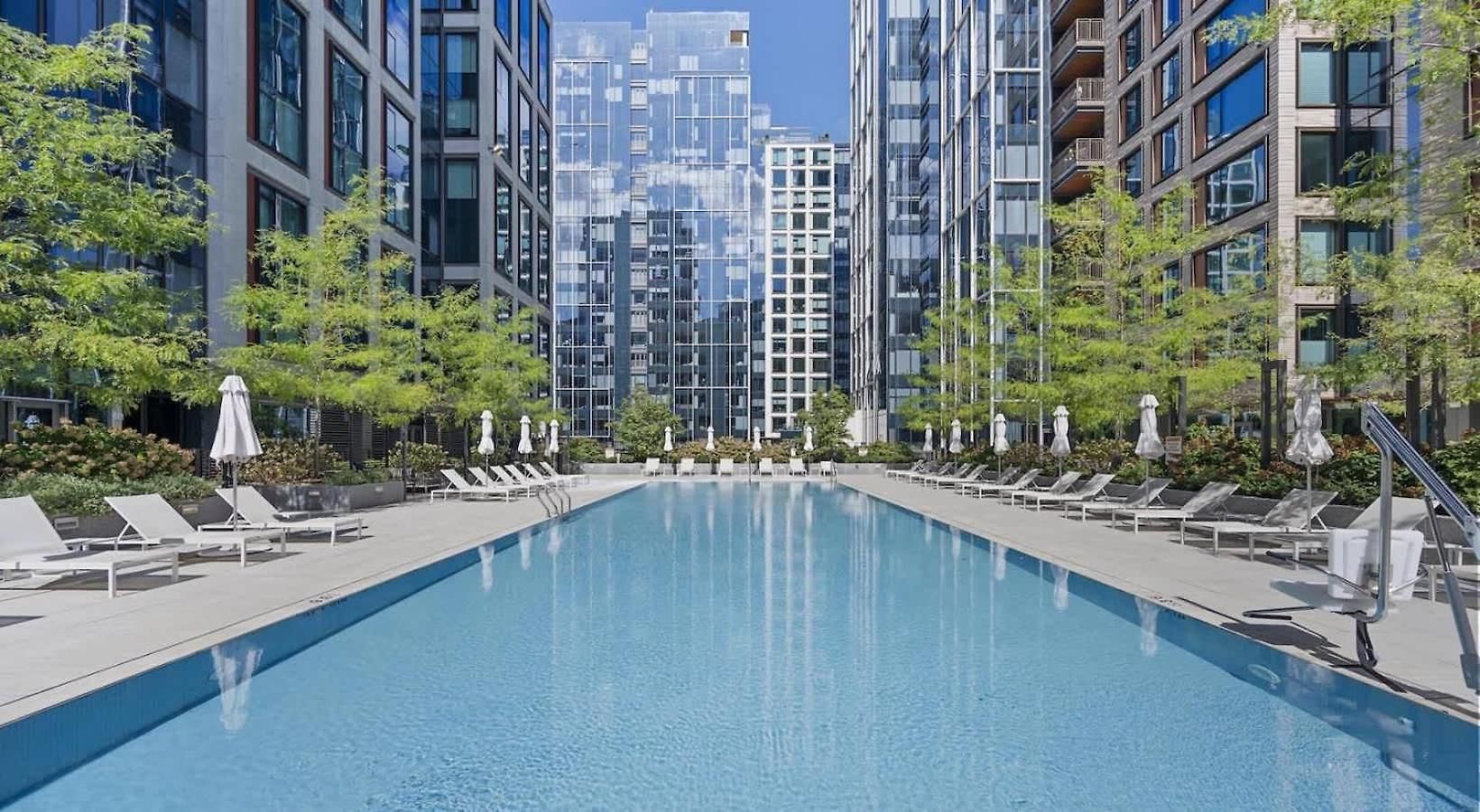 Modern In Seaport With Gym Boston