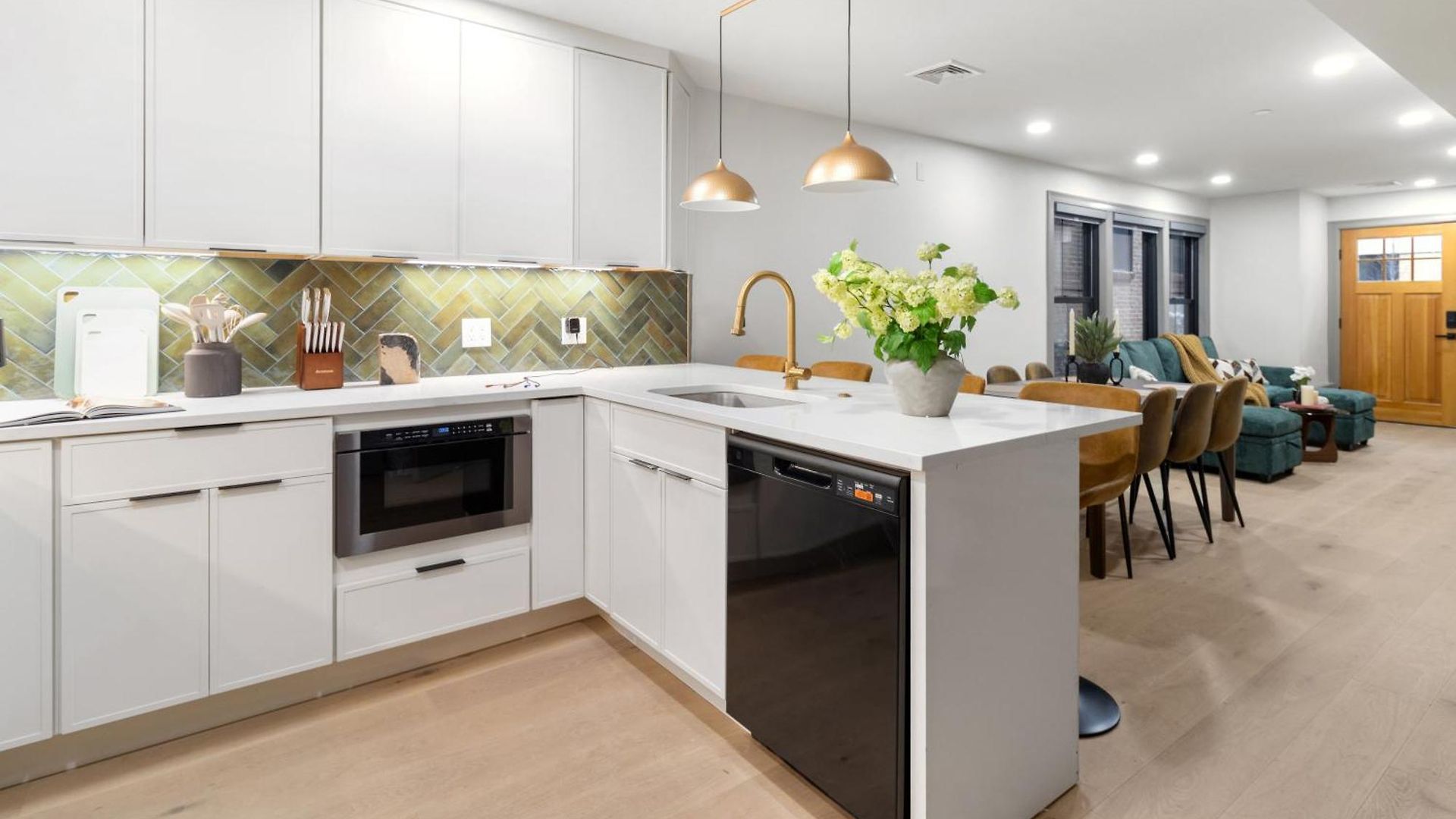 North End 2br Prime Location Boston