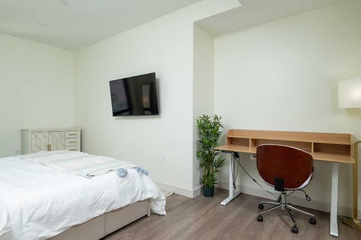 Apartment Fenway Near Redsox Line W Gym *
