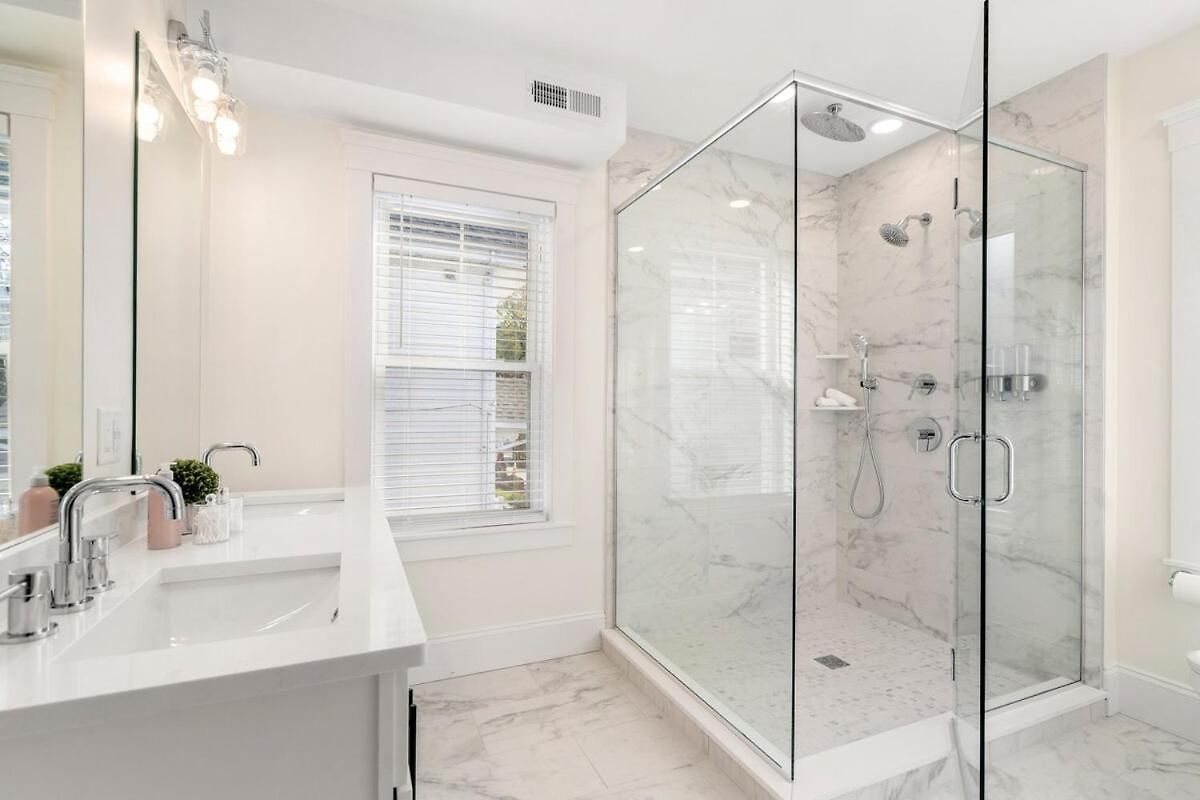 New 3 Bedroom, 2 Bath Unit, Meadow View! Apartment