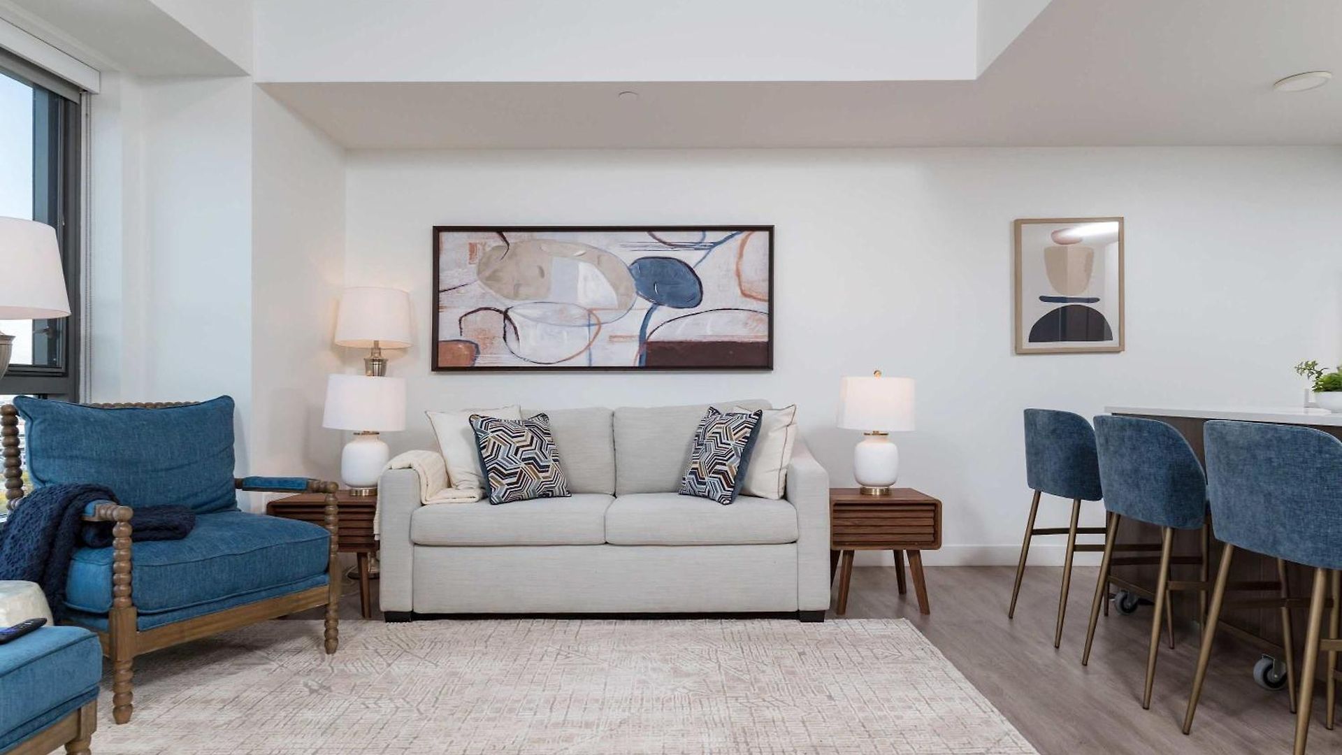 Apartment King 1br Near Harvard Gym Washer Dryer Parking *