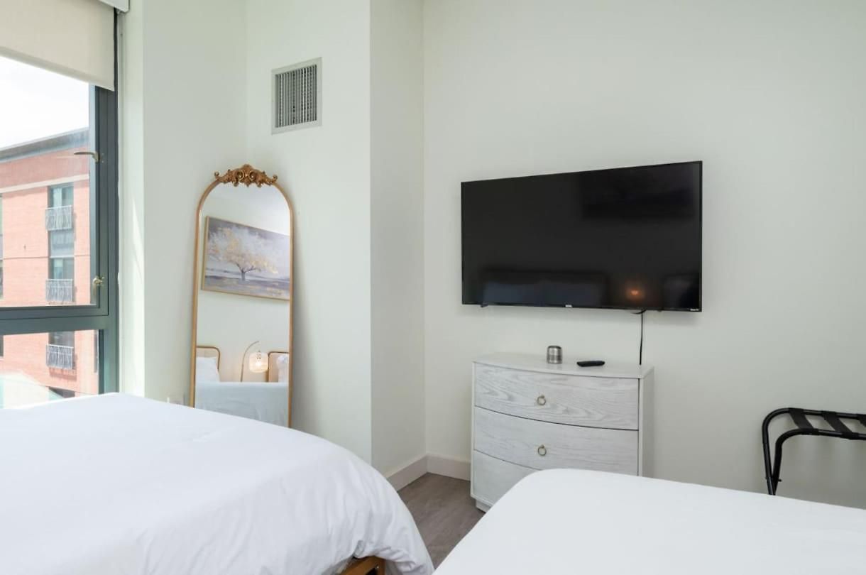 2br Den Fenway Walk To Bu Longwood Red Sox Apartment *