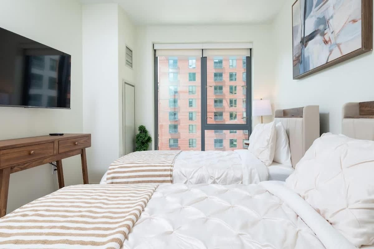 Apartment Fenway Near Redsox Line W Gym *