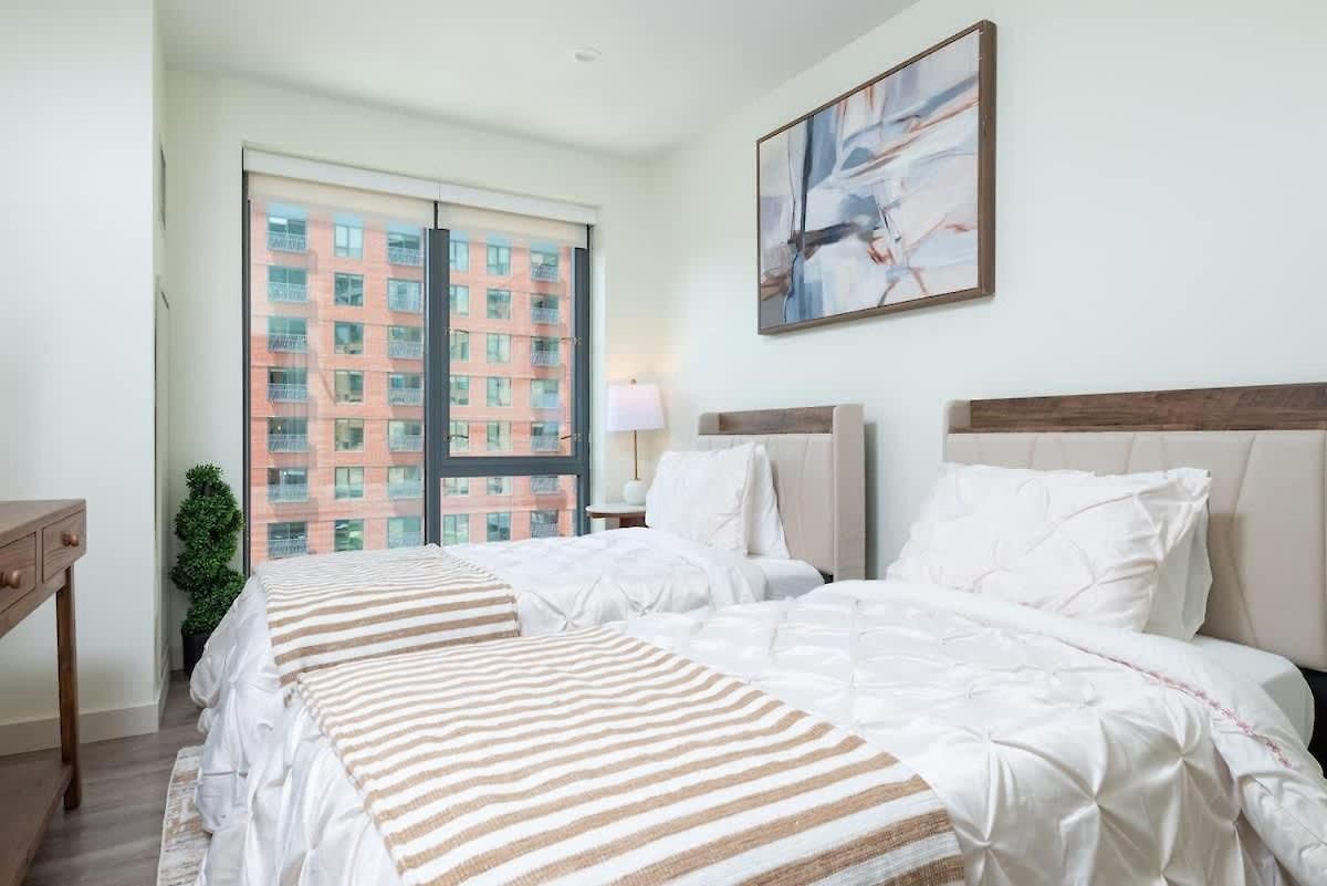 Apartment Fenway Near Redsox Line W Gym *