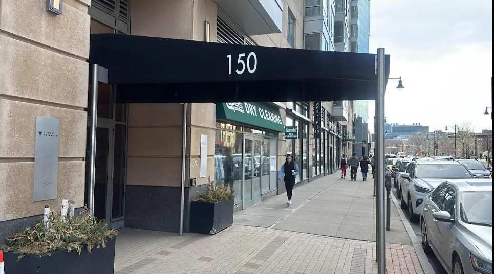 2br Den Fenway Walk To Bu Longwood Red Sox Boston