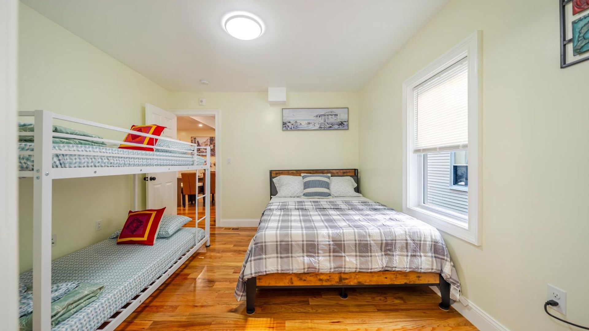Apartment Family Retreat 4br - Near Redline & 5mins To Franklin Park Zoo - Free Parking 27