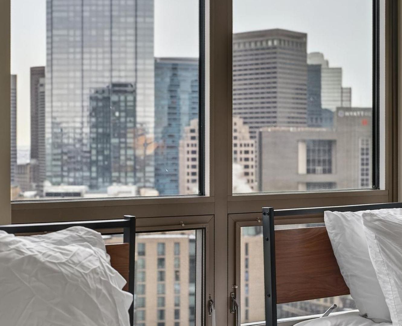 2 Bedroom Lux In Downtown Tower *