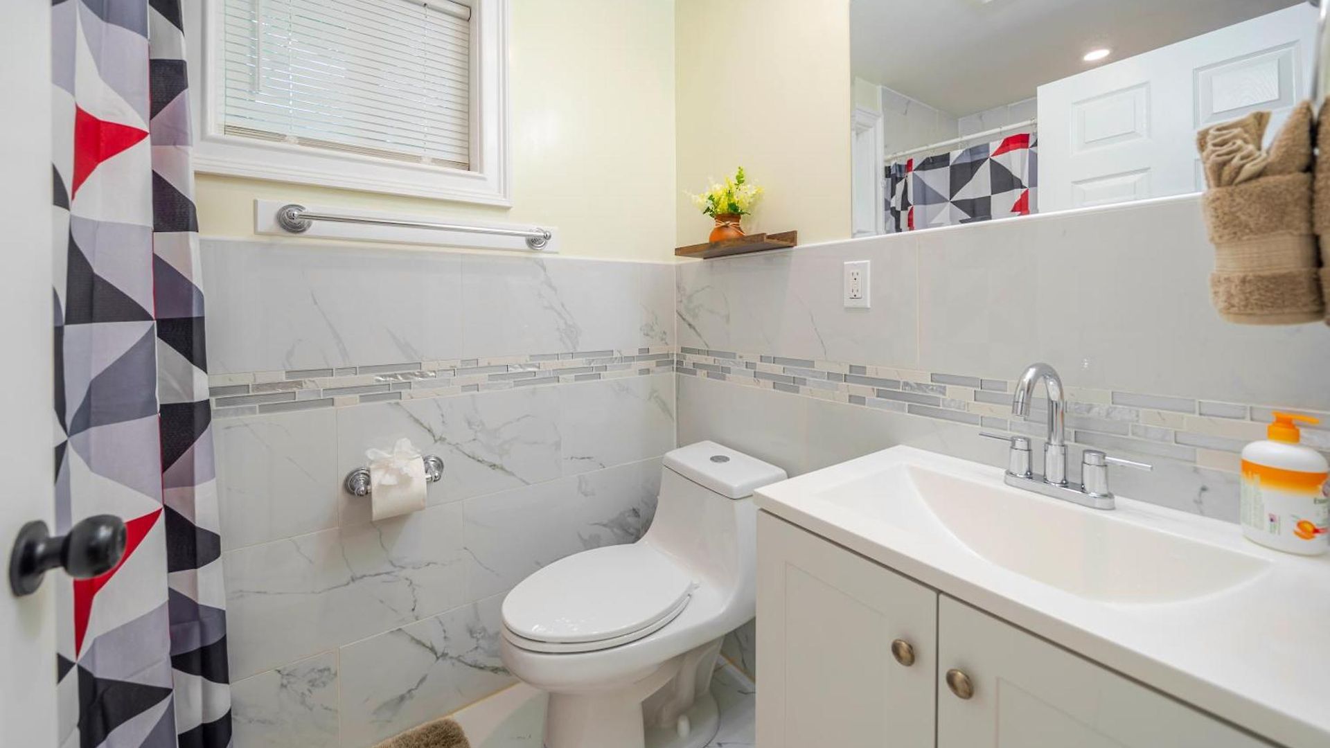 Apartment Family Retreat 4br - Near Redline & 5mins To Franklin Park Zoo - Free Parking 27 Boston