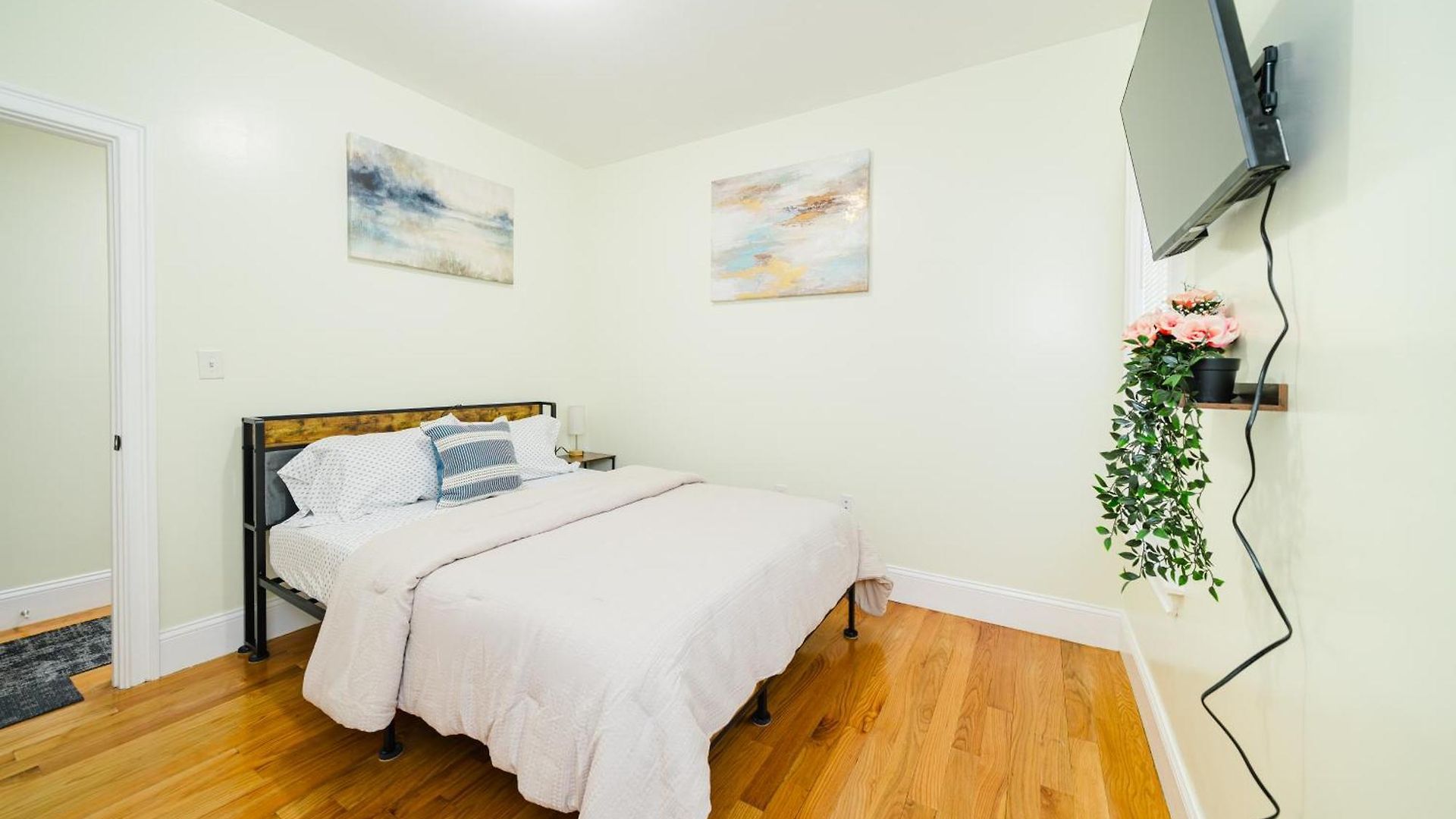 Apartment Inviting 4br - Kid Friendly - Near I-95 & Free Parking 90-2 Boston