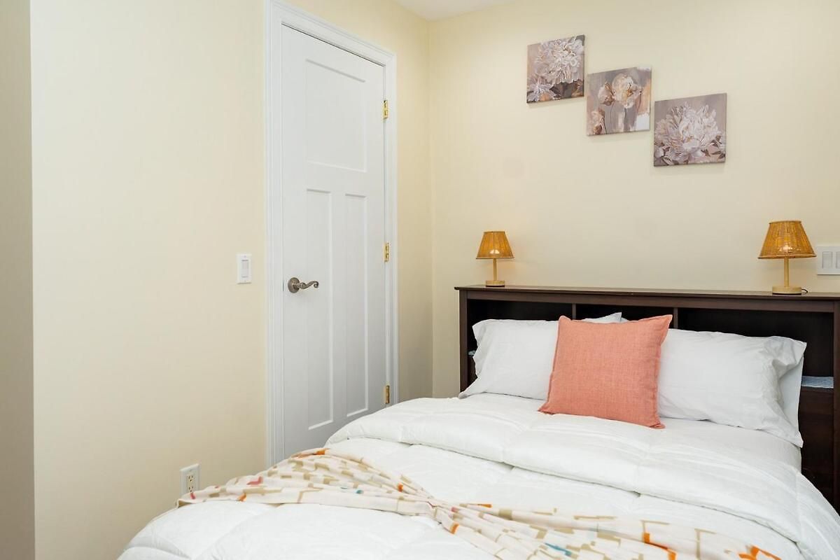 Spacious 5br Single House Near Bostonfree Parking 47