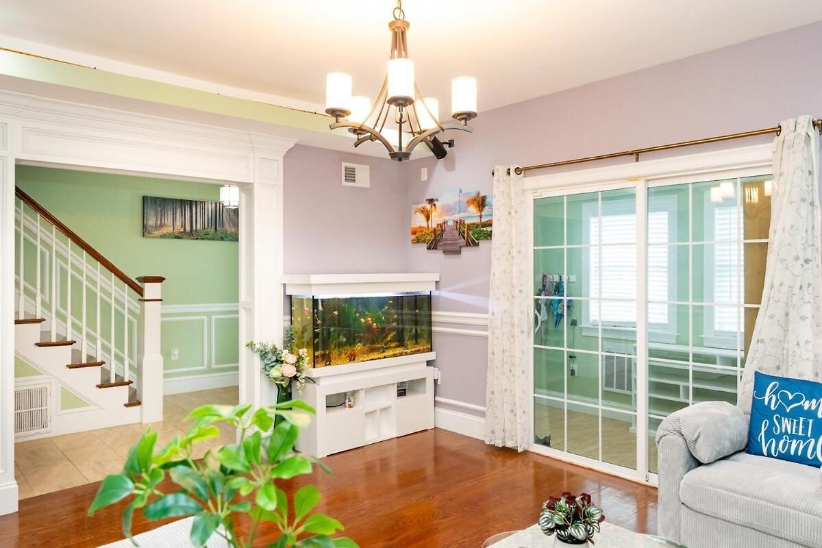 Spacious 5br Single House Near Bostonfree Parking 47 *