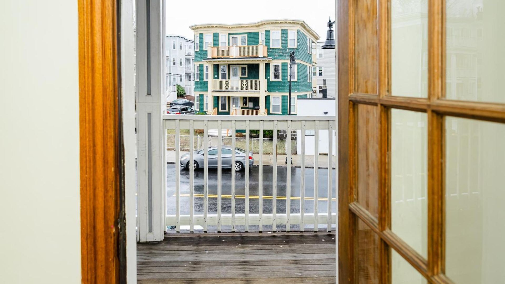 Inviting 4br - Kid Friendly - Near I-95 & Free Parking 90-2 Apartment Boston
