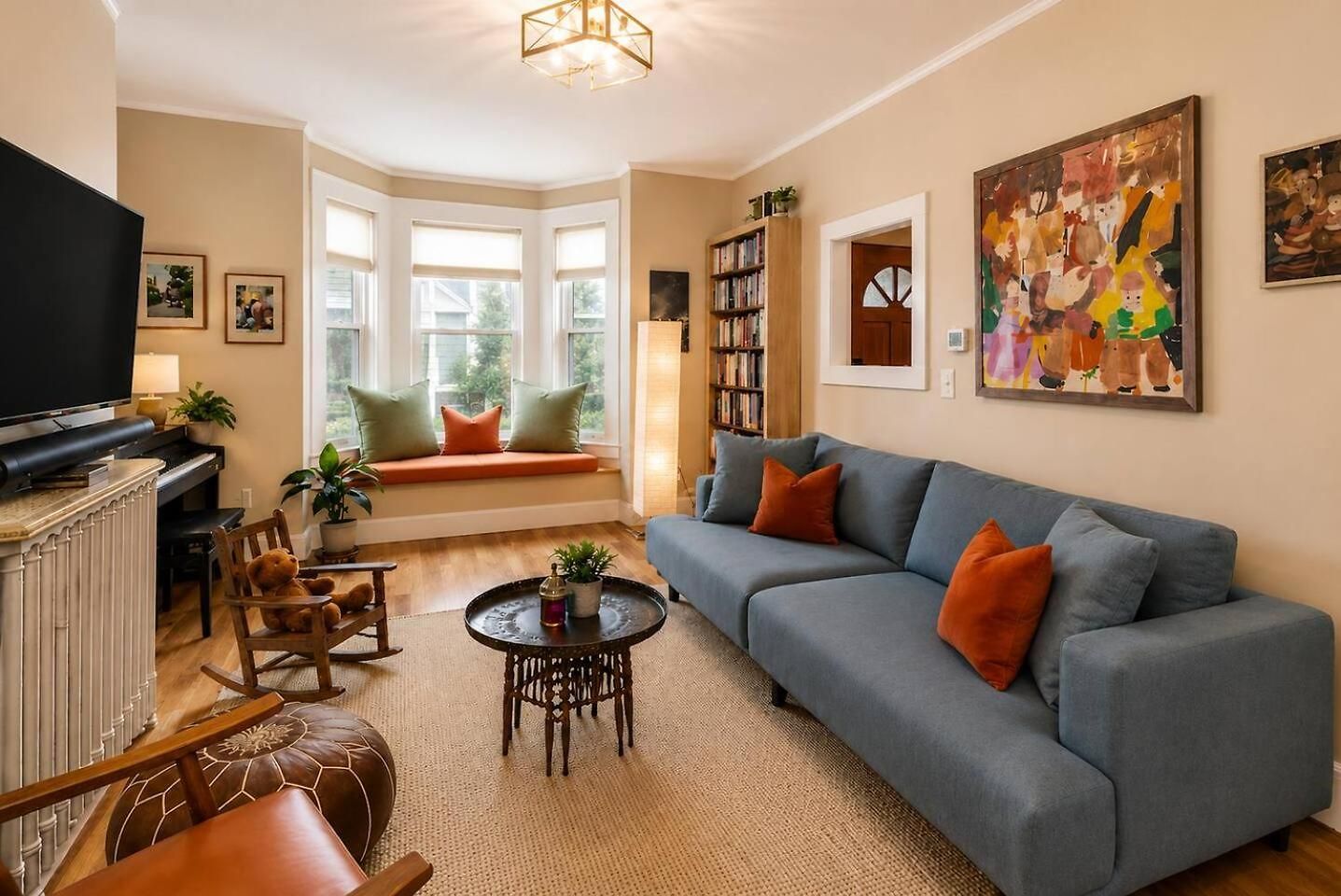 Holiday home Hot Tub, Private Backyard & Bbq Near Airport