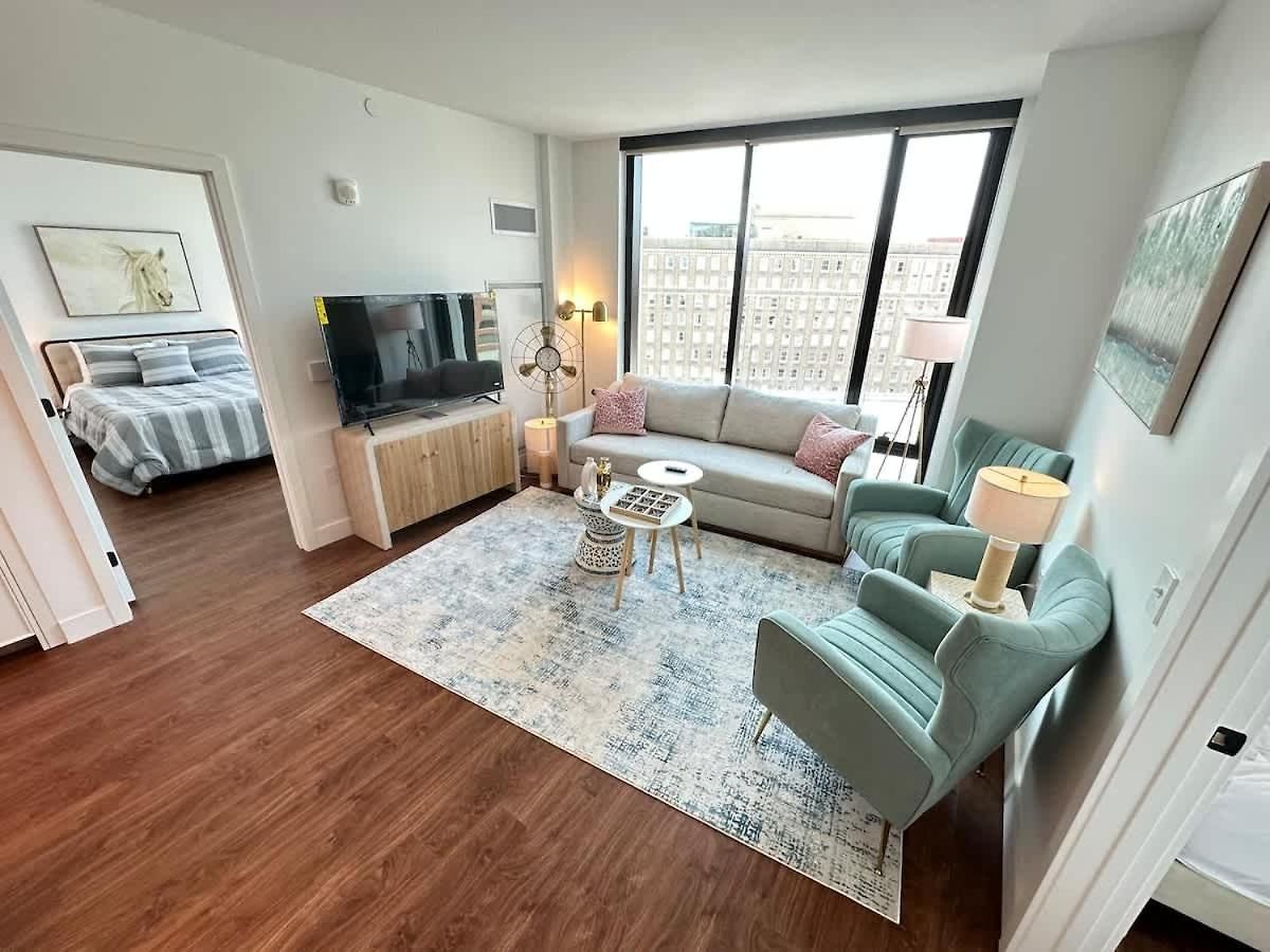 Back Bay Penthouse With Gym Parking In Unit Washer Dryer *