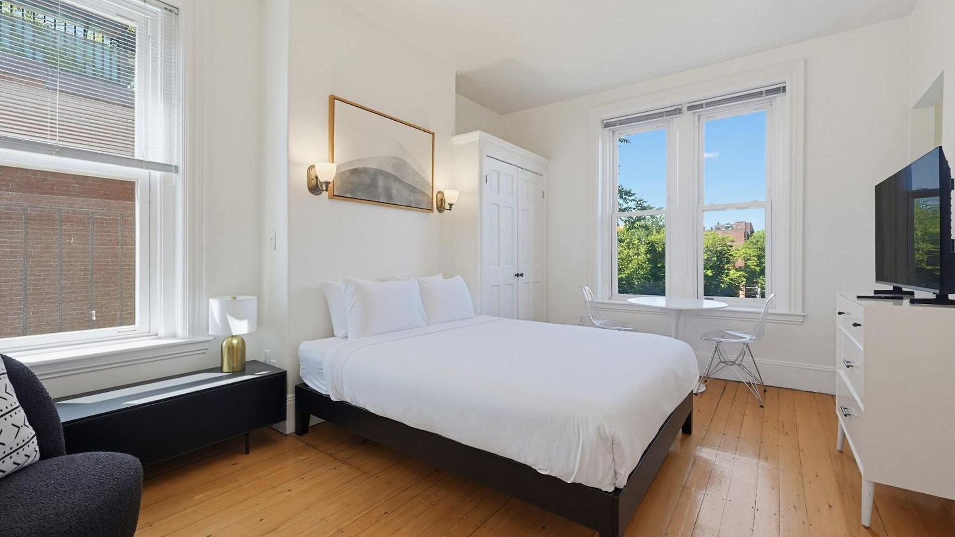 Apartment Stylish Stay, Walk To T & Newbury St!