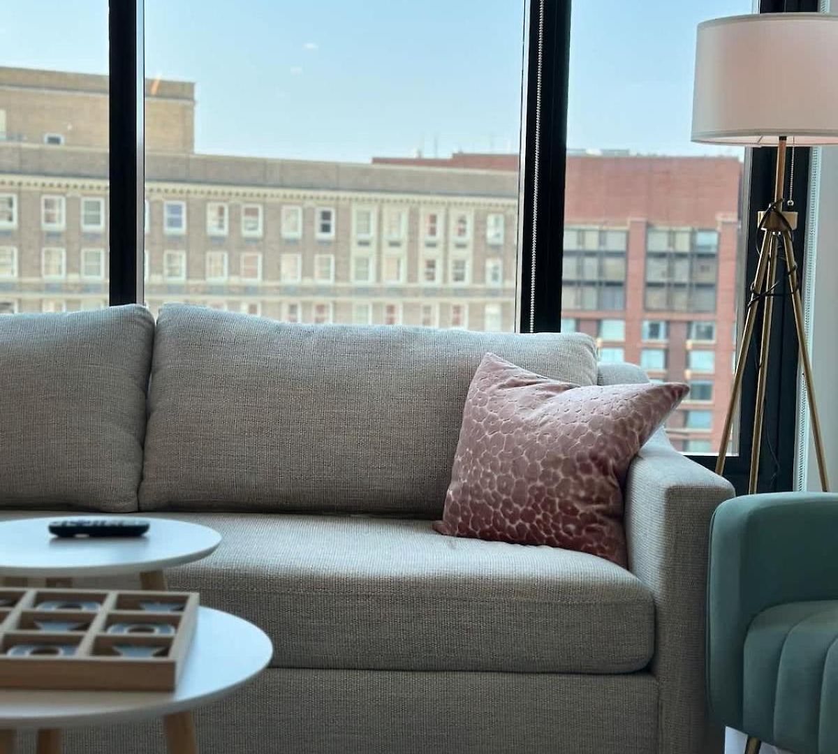 Back Bay Penthouse With Gym Parking In Unit Washer Dryer