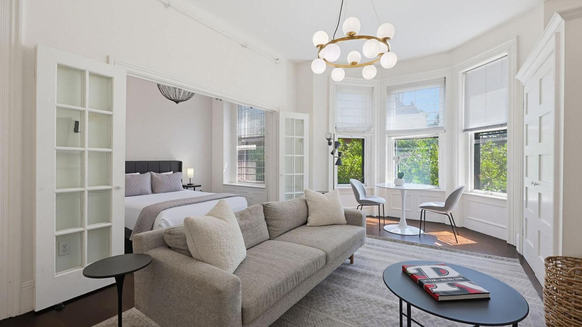 Apartment New! Back Bay, Line, Newbury St & Hynes Boston