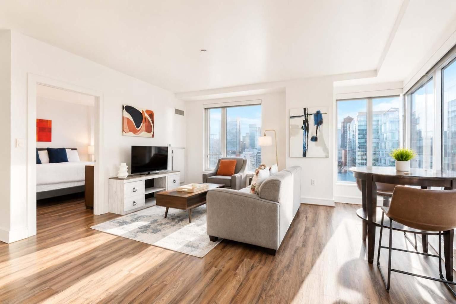 Apartment Spacious In Seaport Boston