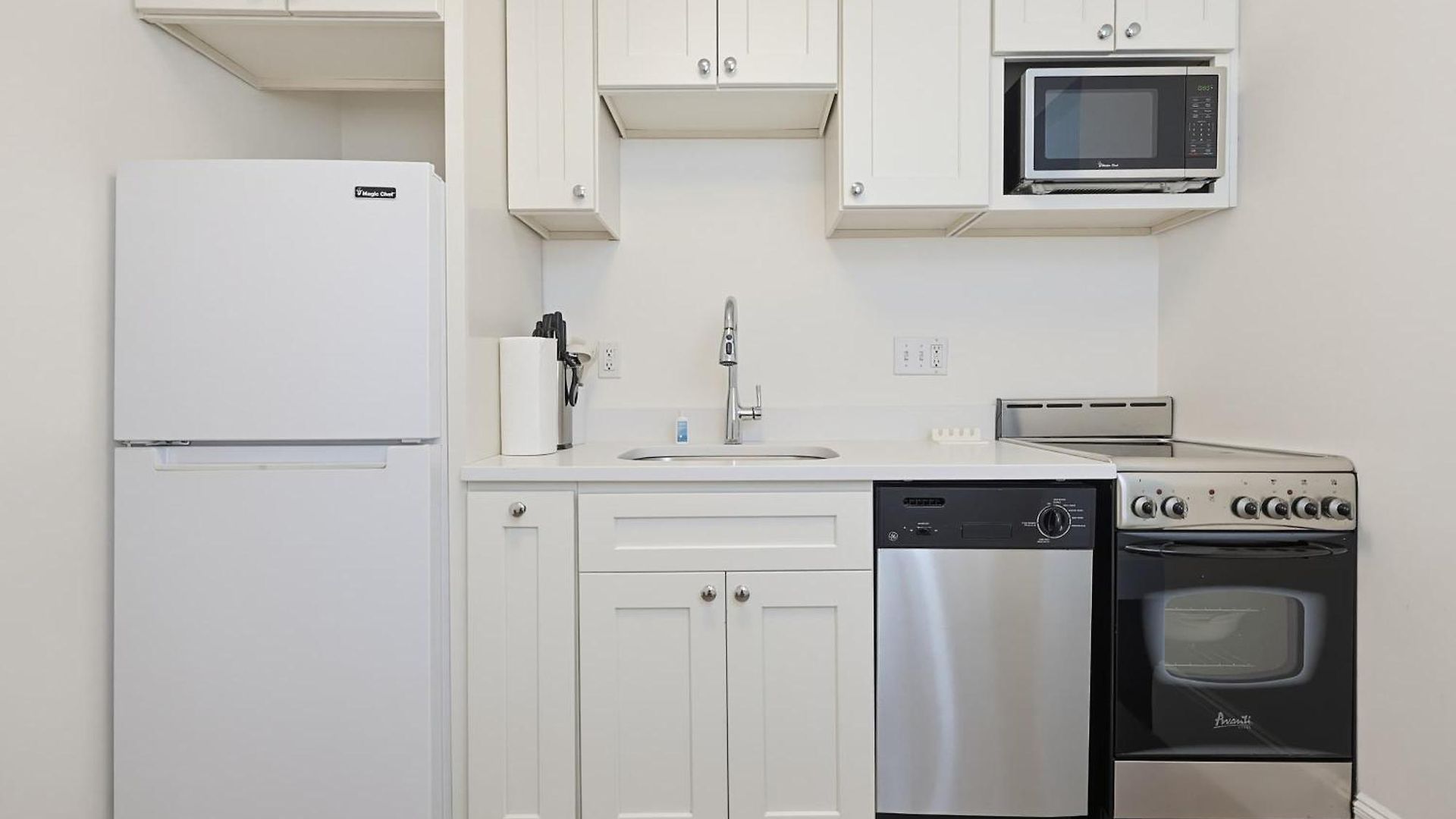 Apartment New! Back Bay, Line, Newbury St & Hynes *