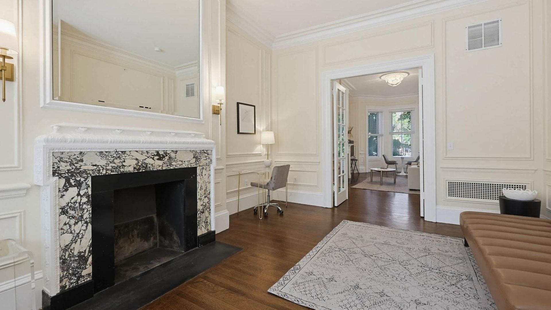 Apartment Elegant Back Bay On Hereford Street Boston