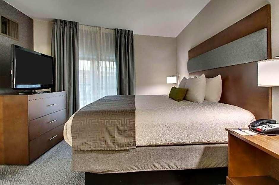 Hotel Roundhouse 3*