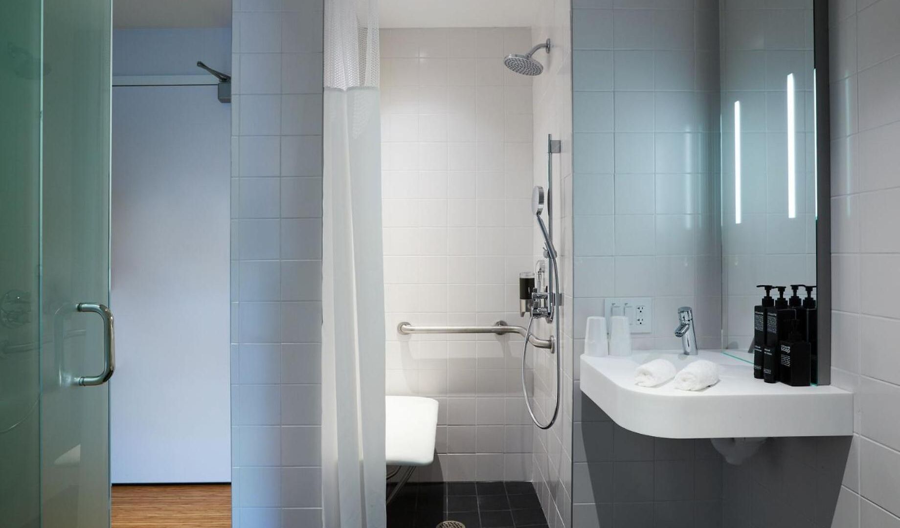 Citizenm North Station Hotel 4*
