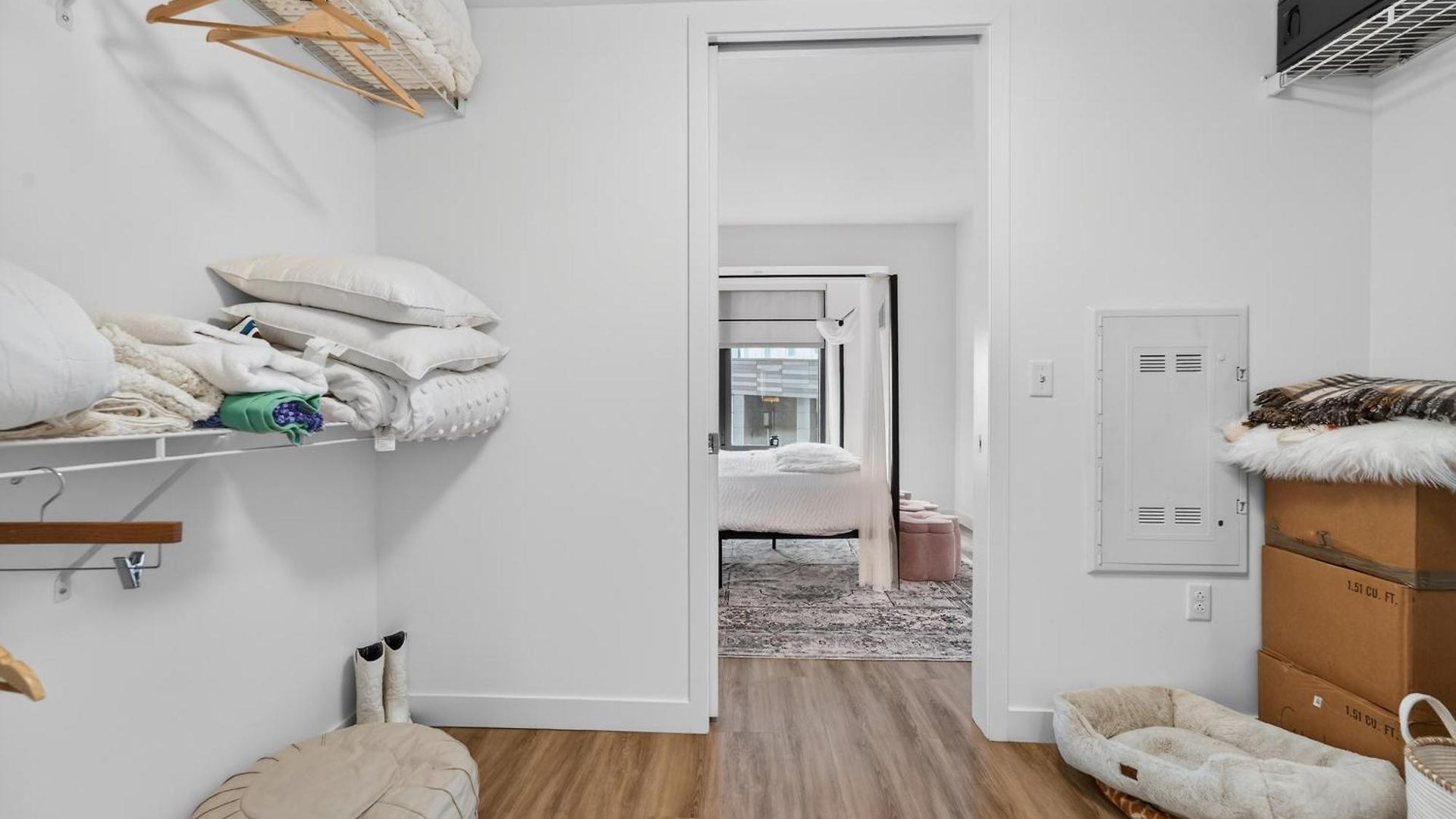 Prime Seaport 2br Steps To Convention Center Apartment Boston
