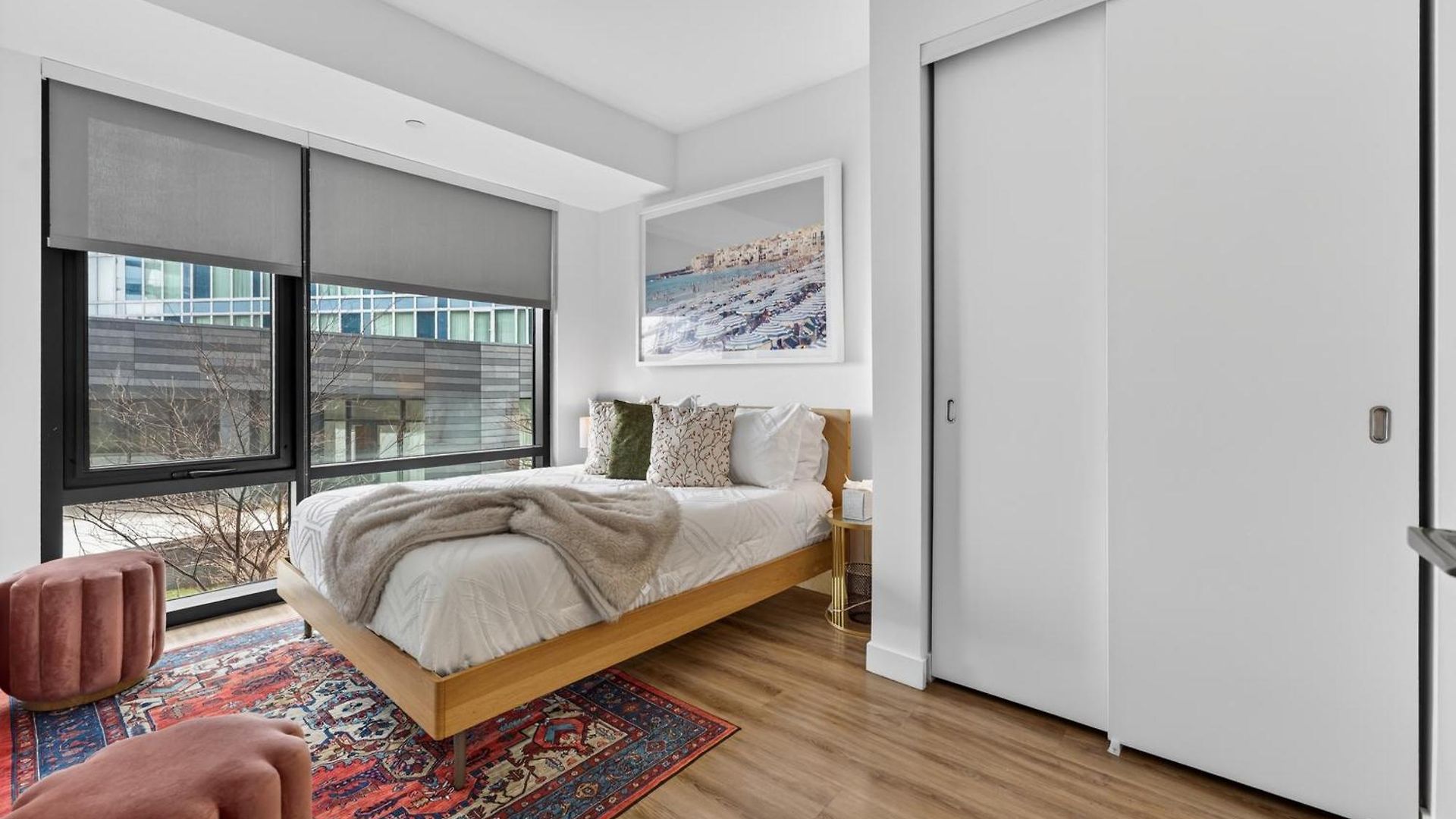 Prime Seaport 2br Steps To Convention Center Apartment *