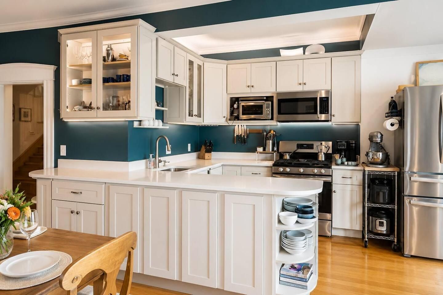 2 Full Kitchens, Near Airport, Yard & Fire Pit Holiday home Boston