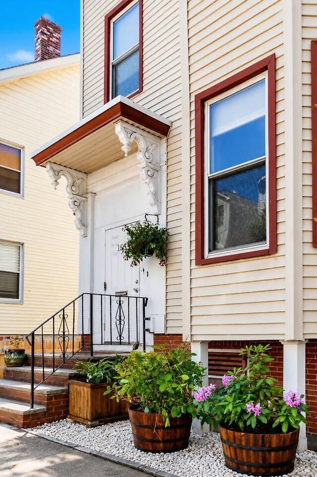 2 Full Kitchens, Near Airport, Yard & Fire Pit Holiday home Boston