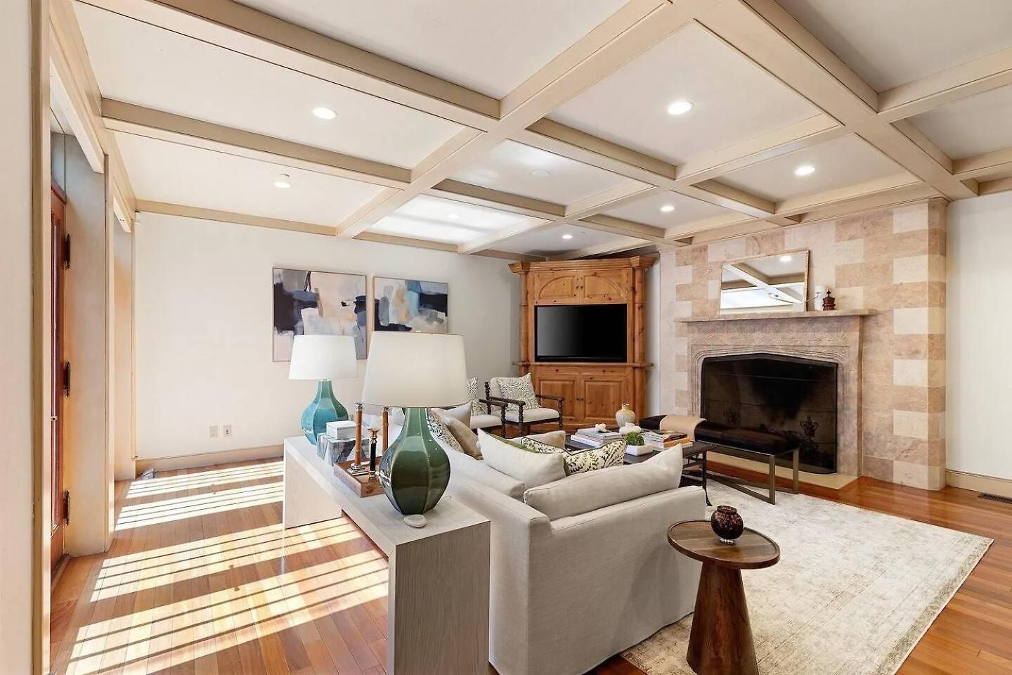 Apartment Flat Spacious And Living Boston