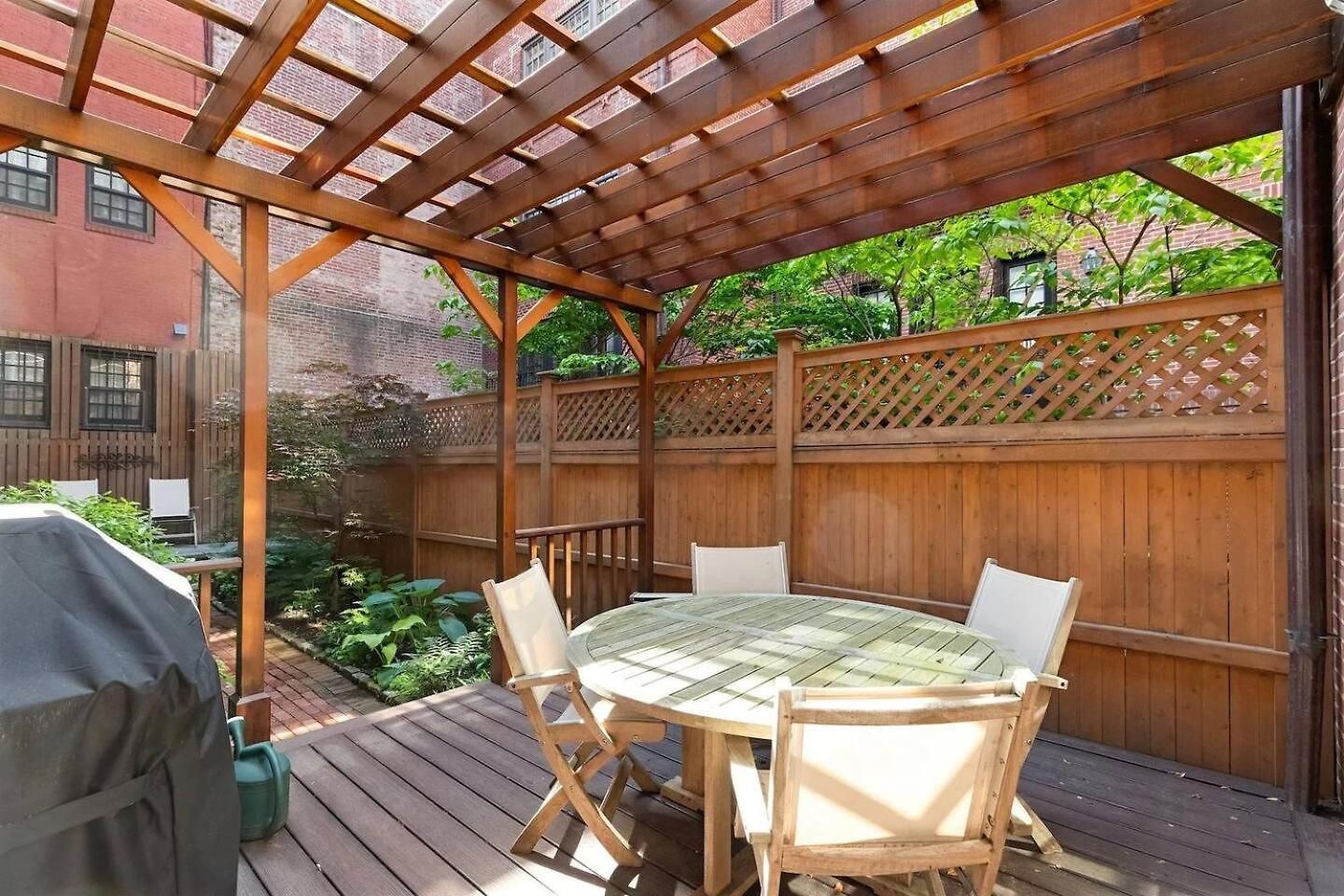 Flat Spacious And Living Apartment Boston